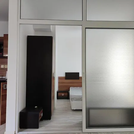 Appartement двустаен апартамент в - Rainboow